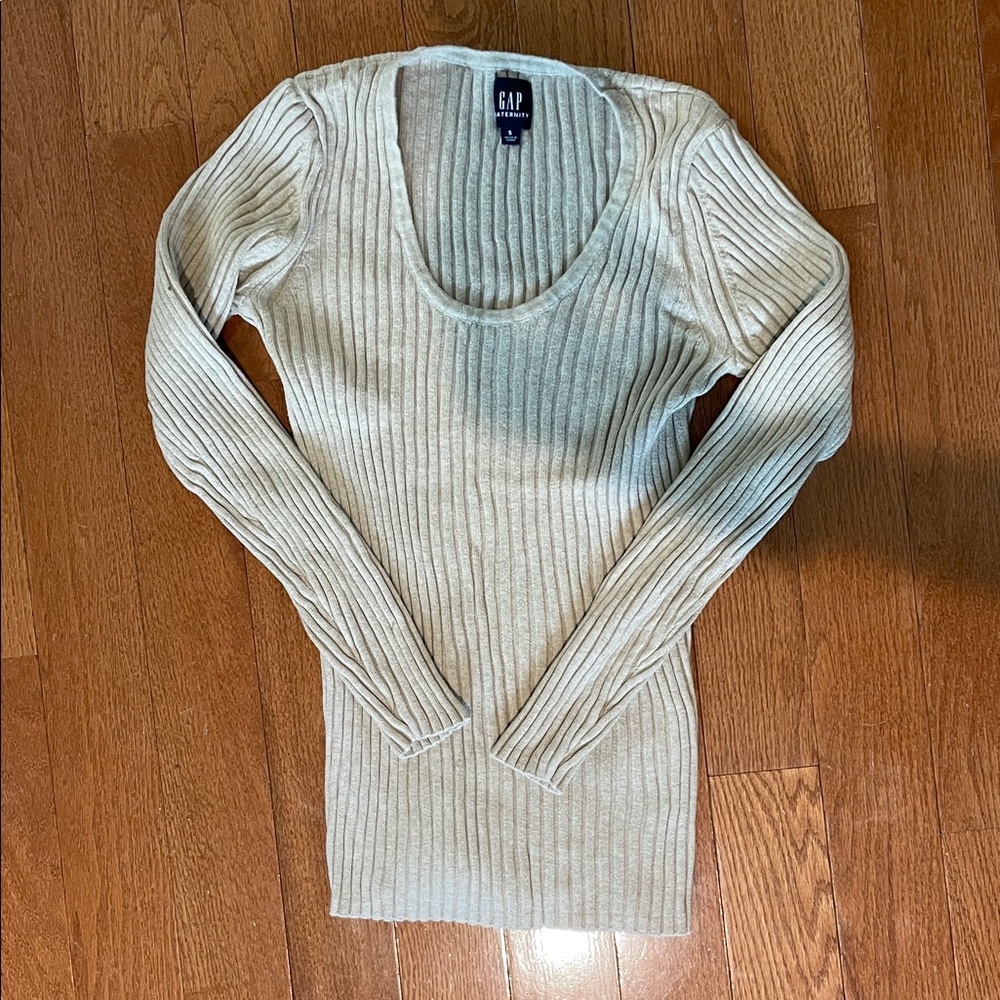 GAP Maternity Women's Beige Ribbed Scoop Neck Sweater